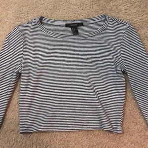 grey cropped tee with black stripes